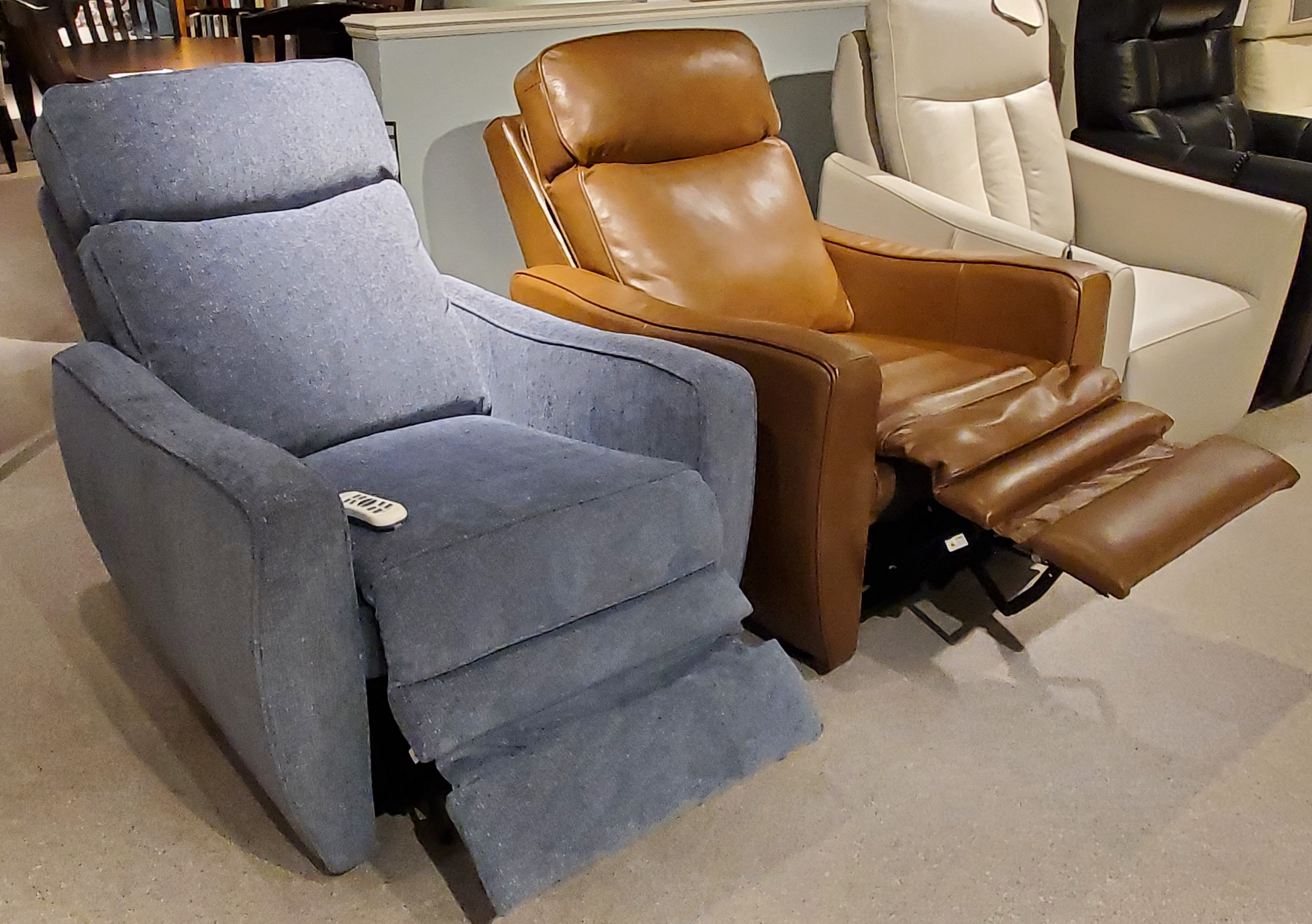 Palliser High Back Lift chair with Lumbar and Headrest NO TAX